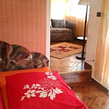 Fam, Appart. Mit Kochnische Mit Bad +Balkon ! - #17741 *